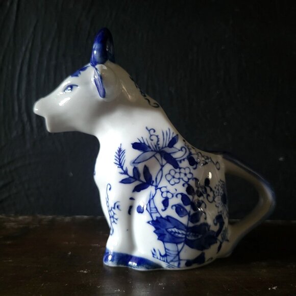 Vintage Blue and White Porcelain Cow Creamer With Blue Floral Design - Picture 4 of 8